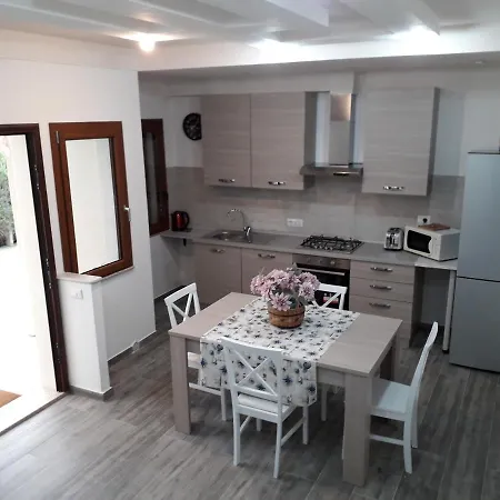 Inteserras Apartment *